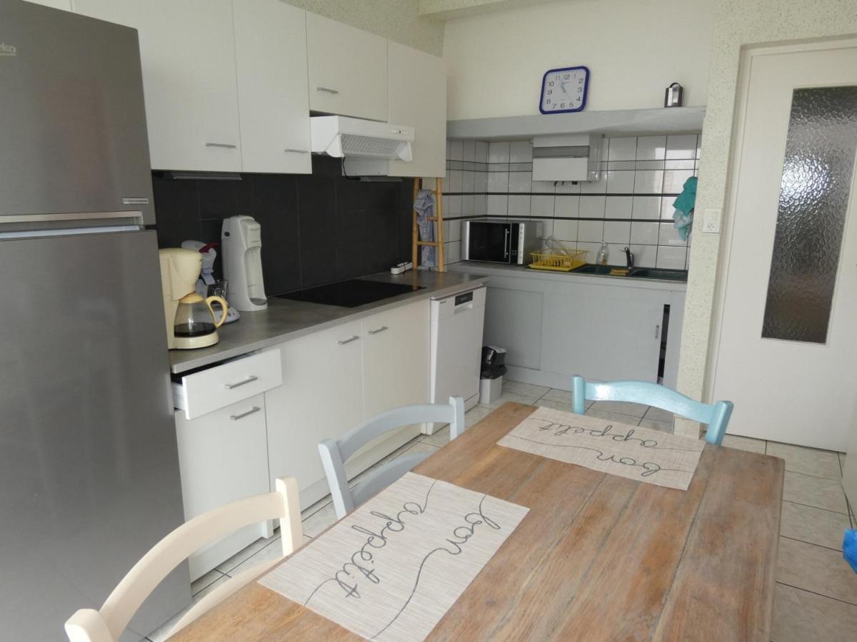 Appartement T3 Avec Terrasses Et Parking Prive En Centre-Ville De Royan, A 200M De La Plage - Fr-1-71-90 エクステリア 写真