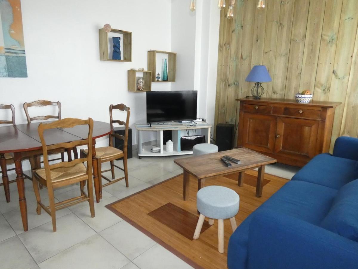 Appartement T3 Avec Terrasses Et Parking Prive En Centre-Ville De Royan, A 200M De La Plage - Fr-1-71-90 エクステリア 写真