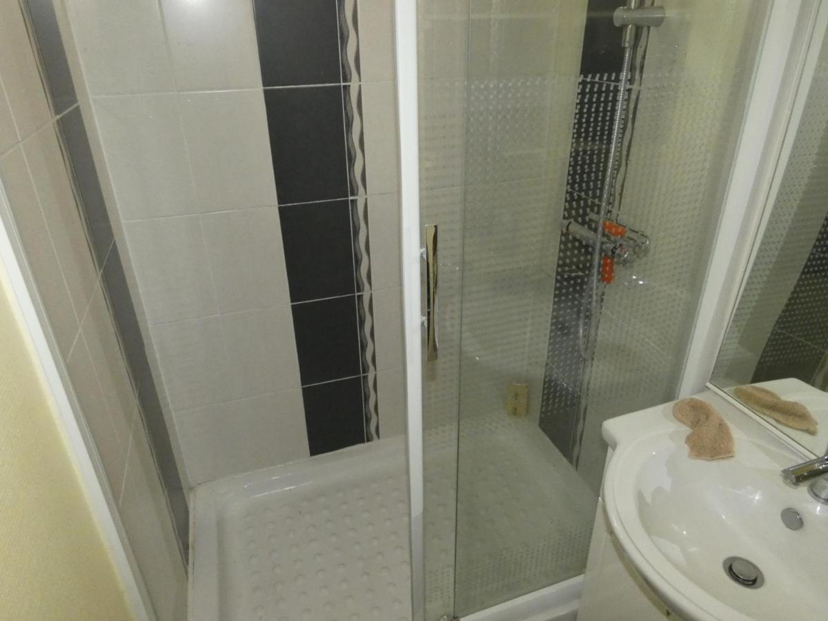 Appartement T3 Avec Terrasses Et Parking Prive En Centre-Ville De Royan, A 200M De La Plage - Fr-1-71-90 エクステリア 写真